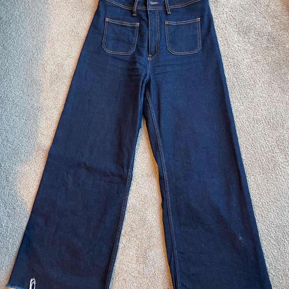 Zara Wide leg bell bottoms patch pockets wore once. Comfortable